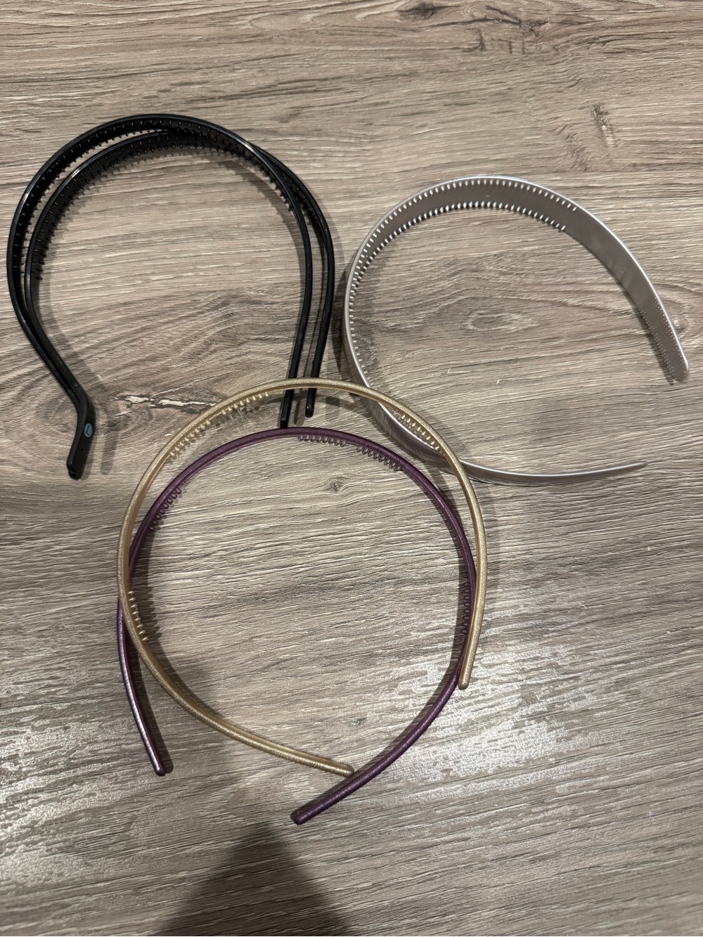 Lot of 5 Plastic Headbands - Black, Silver, Gold, Purple